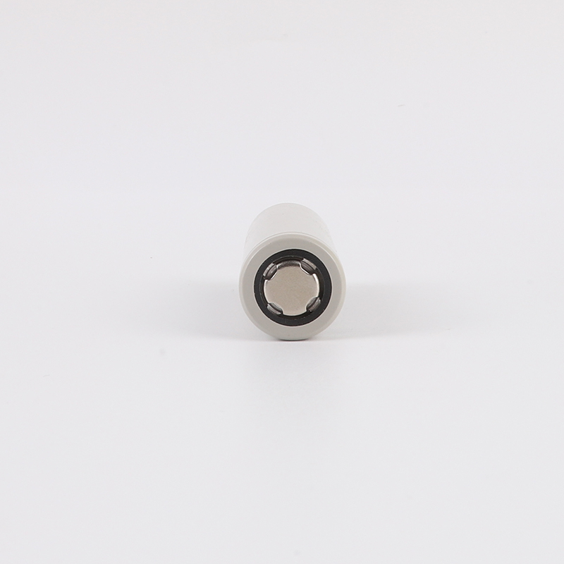 Molicel INR-18650-P26A 正极端面